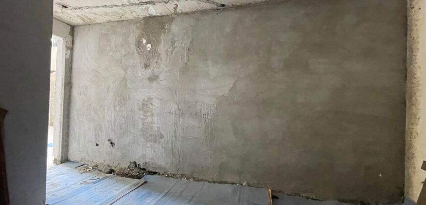 For Sale: Apartment in Hazmieh