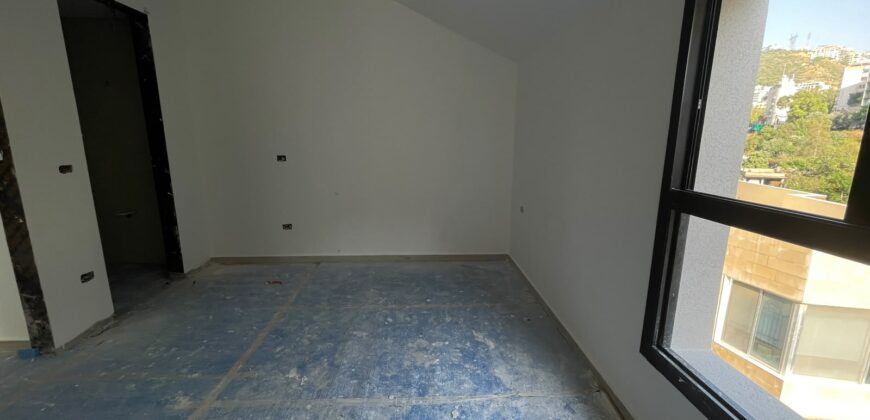 For Sale: Rooftop Apartment in Hazmieh, Baabda