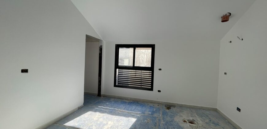 For Sale: Rooftop Apartment in Hazmieh, Baabda