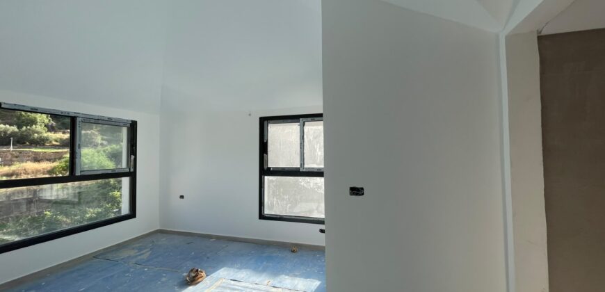 For Sale: Rooftop Apartment in Hazmieh, Baabda