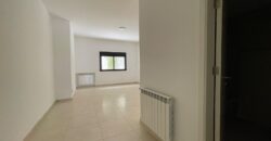 For Sale: Apartment in Mar Takla, Hazmieh