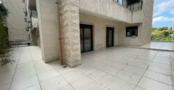 For Sale: Apartment in Mar Takla, Hazmieh