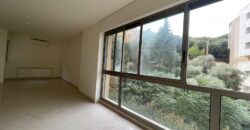 For Sale: Apartment in Louaizeh