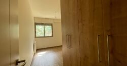 For Sale: Apartment in Louaizeh