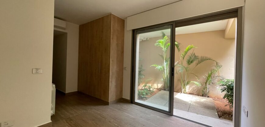 For Sale: Apartment in Louaizeh