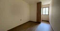 For Sale: Apartment in Louaizeh