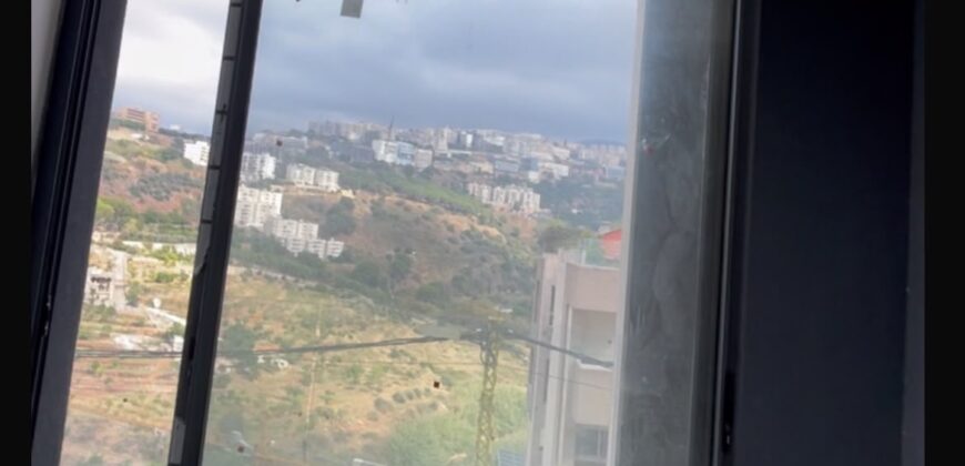 For Sale: Apartment in Hazmieh