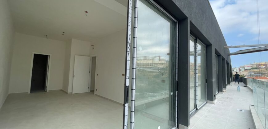 For Sale: Apartment in Hazmieh