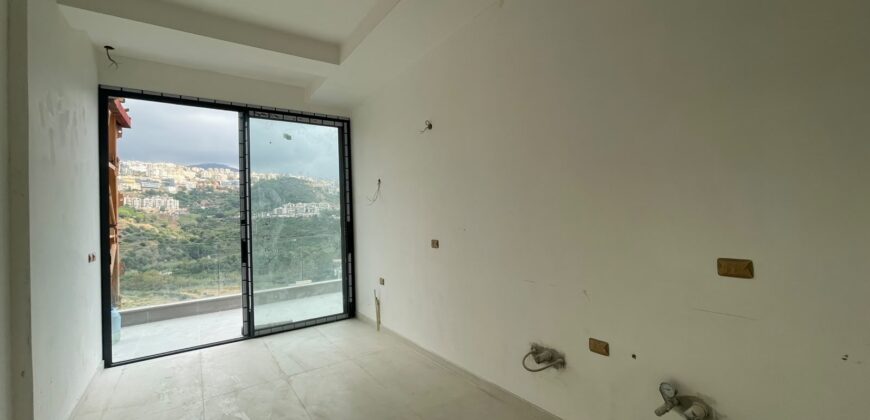 For Sale: Apartment in Hazmieh