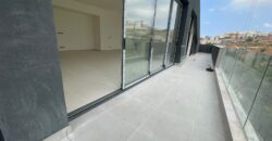 For Sale: Apartment in Hazmieh