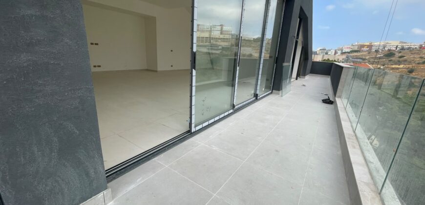 For Sale: Apartment in Hazmieh