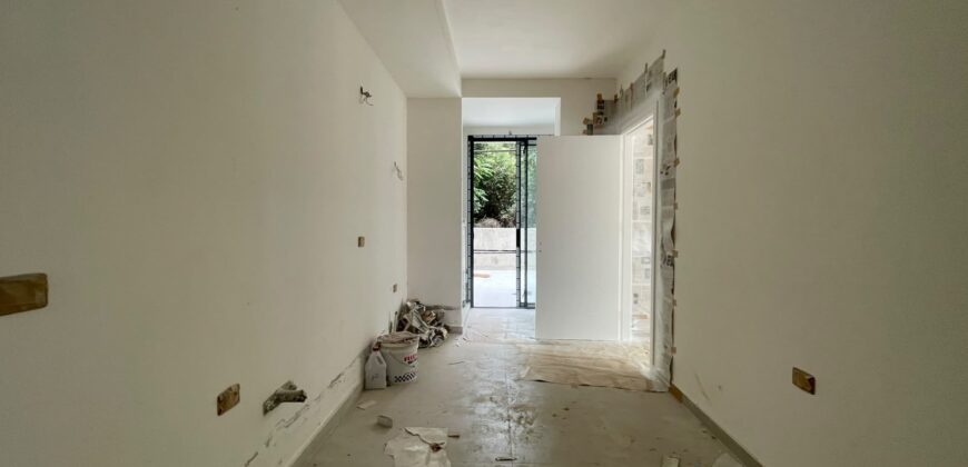 For Sale: Apartment in Hazmieh
