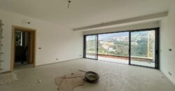 For Sale: Apartment in Hazmieh