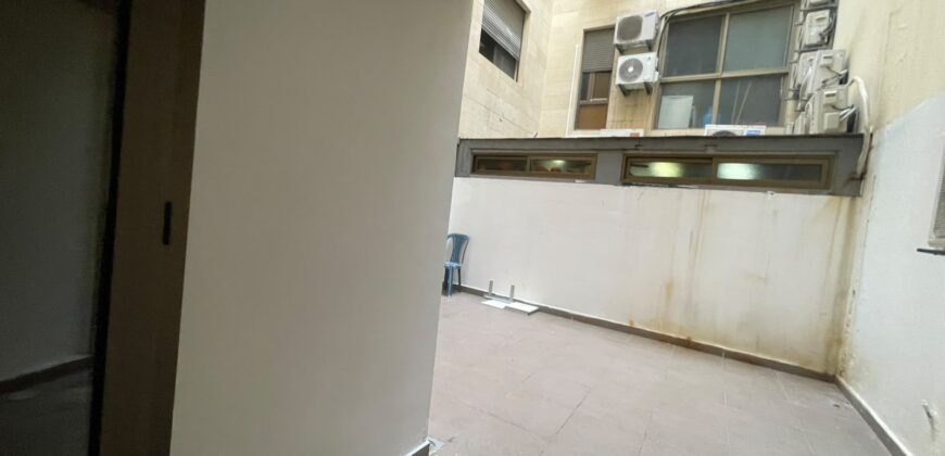 For Sale: Apartment in New Mar Takla, Hazmieh