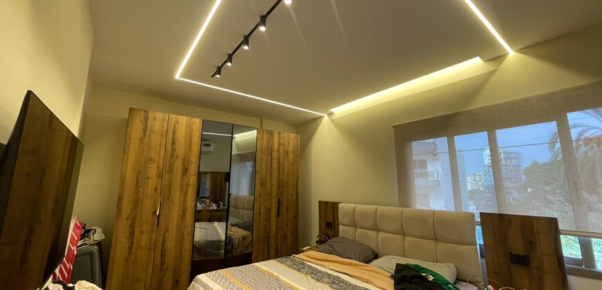 For Sale: Apartment in Hazmieh