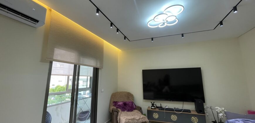 For Sale: Apartment in Hazmieh