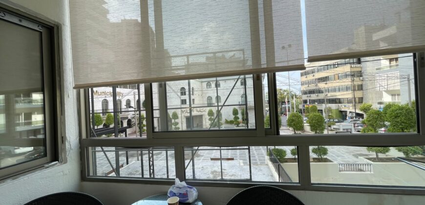 For Sale: Apartment in Hazmieh