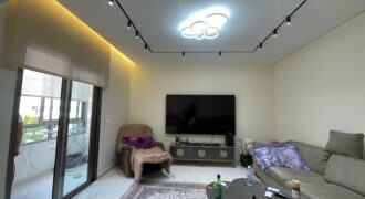 For Sale: Apartment in Hazmieh