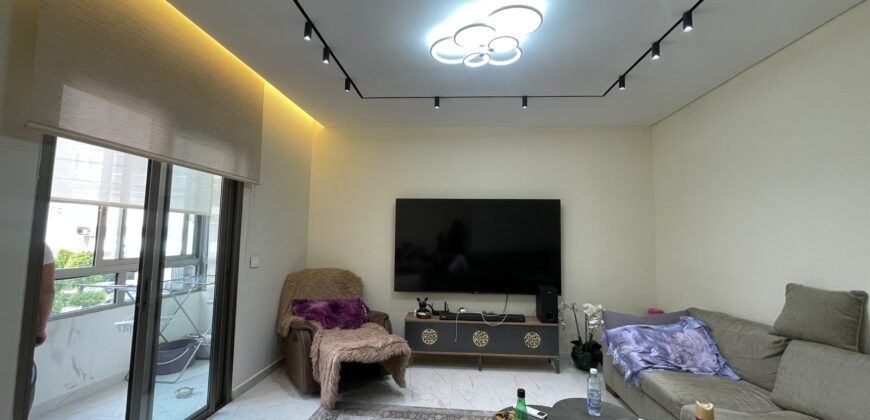 For Sale: Apartment in Hazmieh