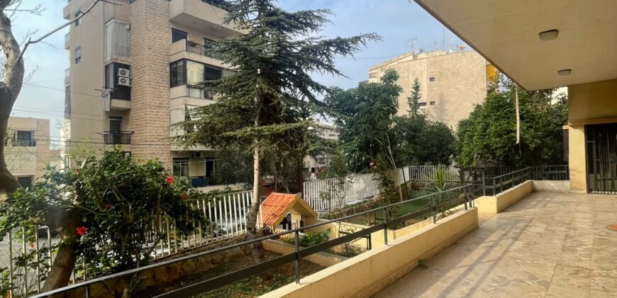 For Sale: Apartment in Louaizeh