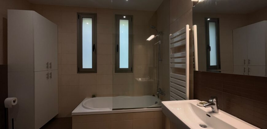 For Sale: Apartment in Yarzeh