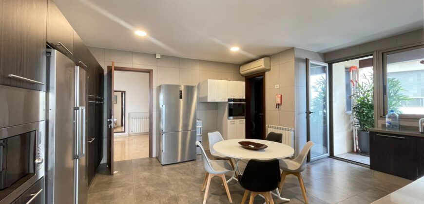 For Sale: Apartment in Yarzeh
