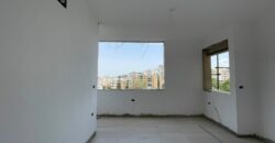 For Sale: Apartment in Mar Takla