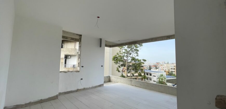 For Sale: Apartment in Mar Takla