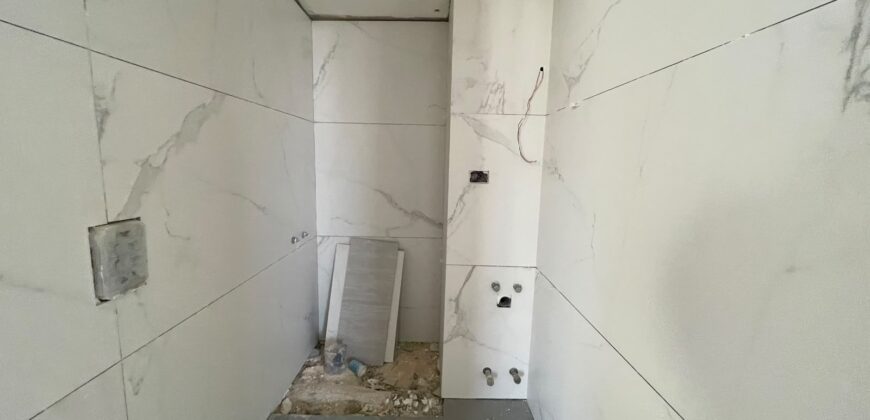 For Sale: Apartment in Mar Takla, Hazmieh