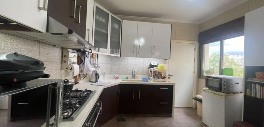 For Sale: Apartment in Mar Takla, Hazmieh