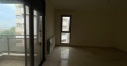 For Sale: Apartment in Mar Takla, Hazmieh