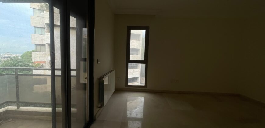 For Sale: Apartment in Mar Takla, Hazmieh