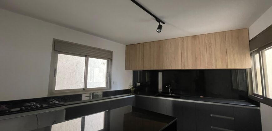 For Sale: Duplex in Mar Takla