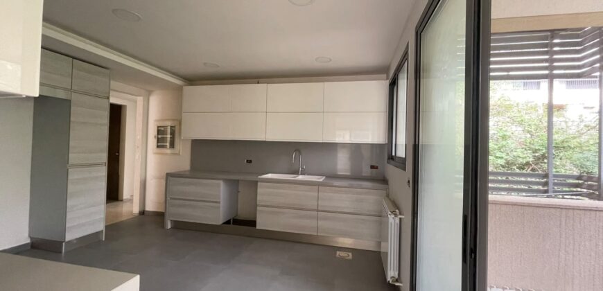 For Sale: Apartment in Mar Takla, Hazmieh