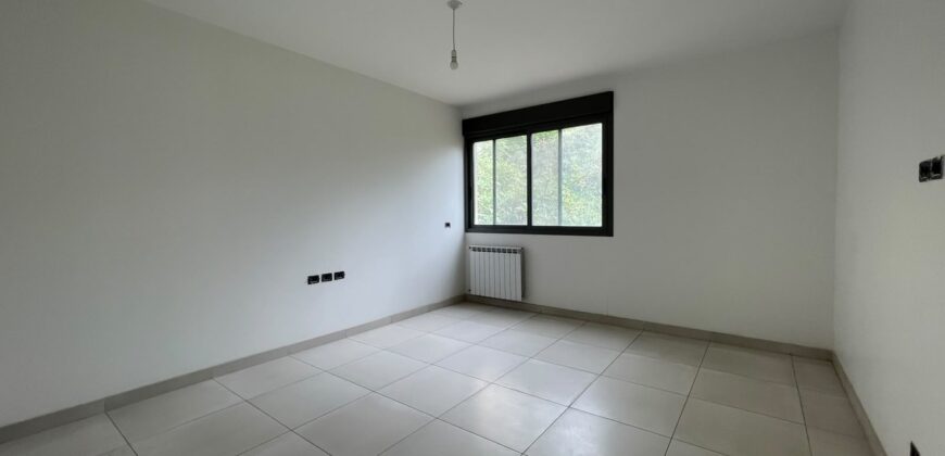 For Sale: Apartment in Mar Takla, Hazmieh