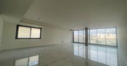 For Sale: Apartment in Hazmieh