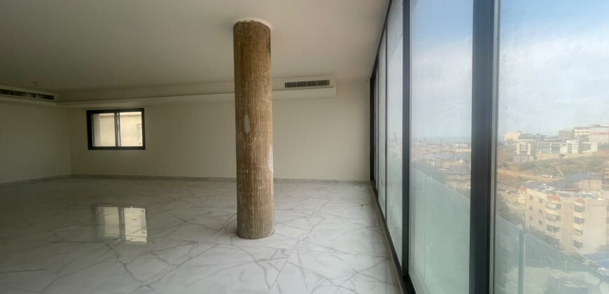 For Sale: Apartment in Hazmieh