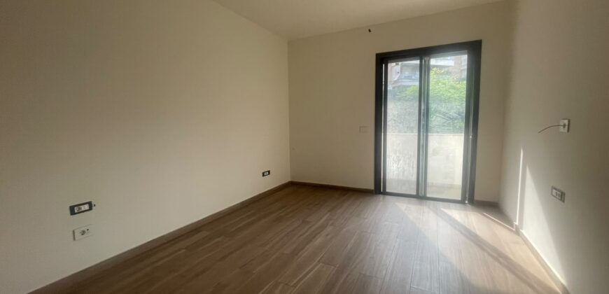 For Sale: Apartment in Hazmieh